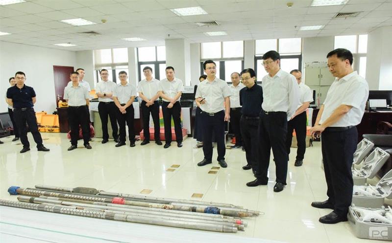 徐志文在物探院调研时强调：打造“金刚钻”，效劳“大工业”