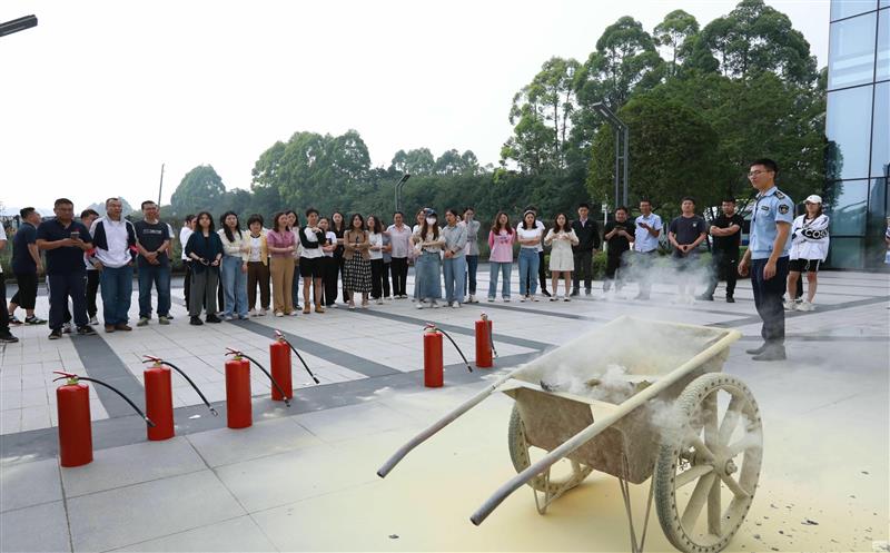 专题培训提高清静意识，应急演练夯实清静手艺 ——兴蜀设计集团开展“清静咨询日”运动