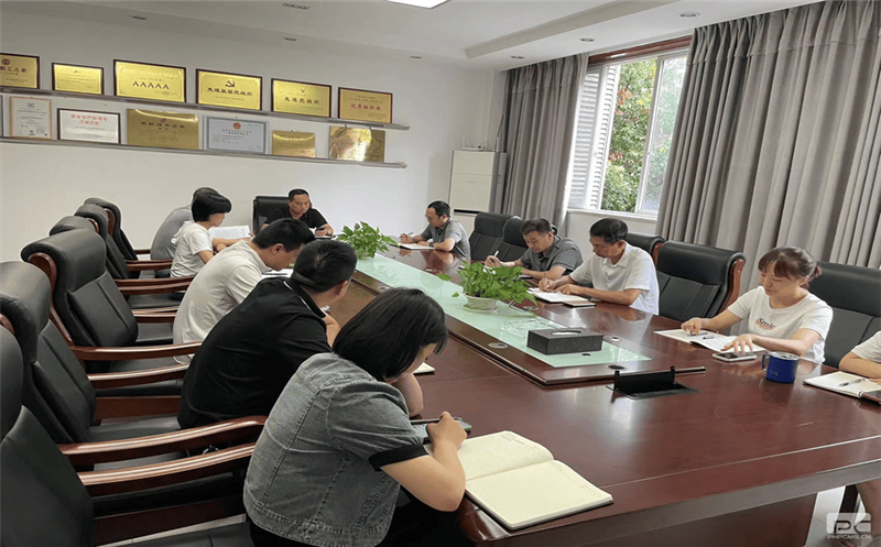 学习贯彻习近平新时代中国特色社会主义头脑，扎实推动党风廉政建设