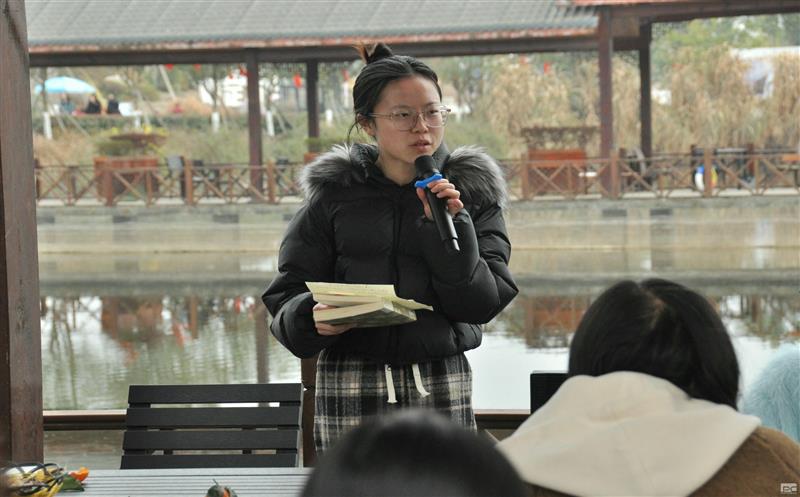 泰华堂制药开展“激扬巾帼志 奋进新征程”玫瑰书香念书分享运动