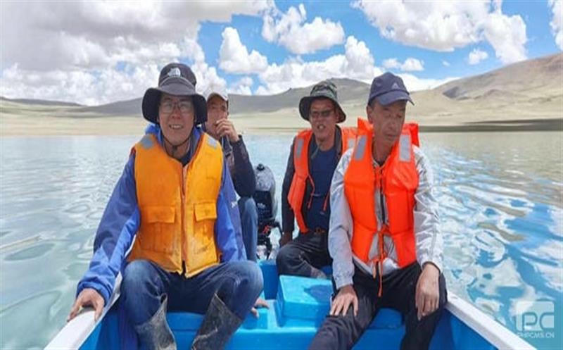 坚守一线二十载 履践致远显继续 | 记2023年度省自然AG真人娱乐投资集团先进小我私家李兴