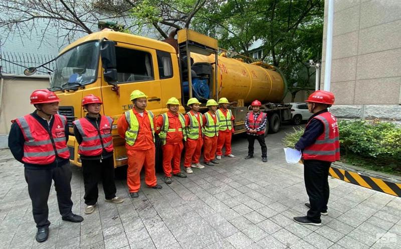 中成集团“五一”时代顺遂完成省自然AG真人娱乐厅驻地排水管网病害治理项目